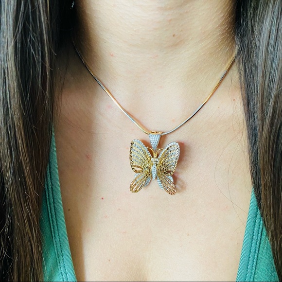 Butterfly Necklace - Picture 6 of 8